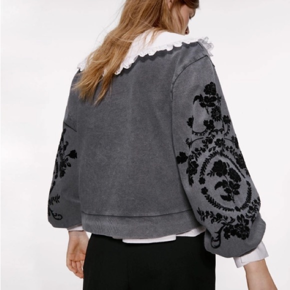 Zara Cropped Sweat Shirt Gray & Black Floral Flocked Balloon Sleeve Sz XL - Picture 3 of 13